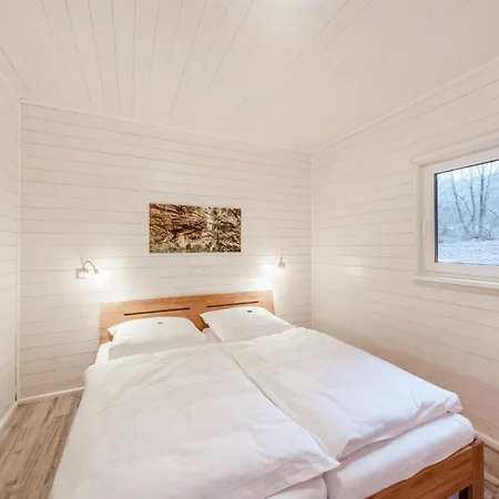 Dom wakacyjny Lovely In With Sauna *